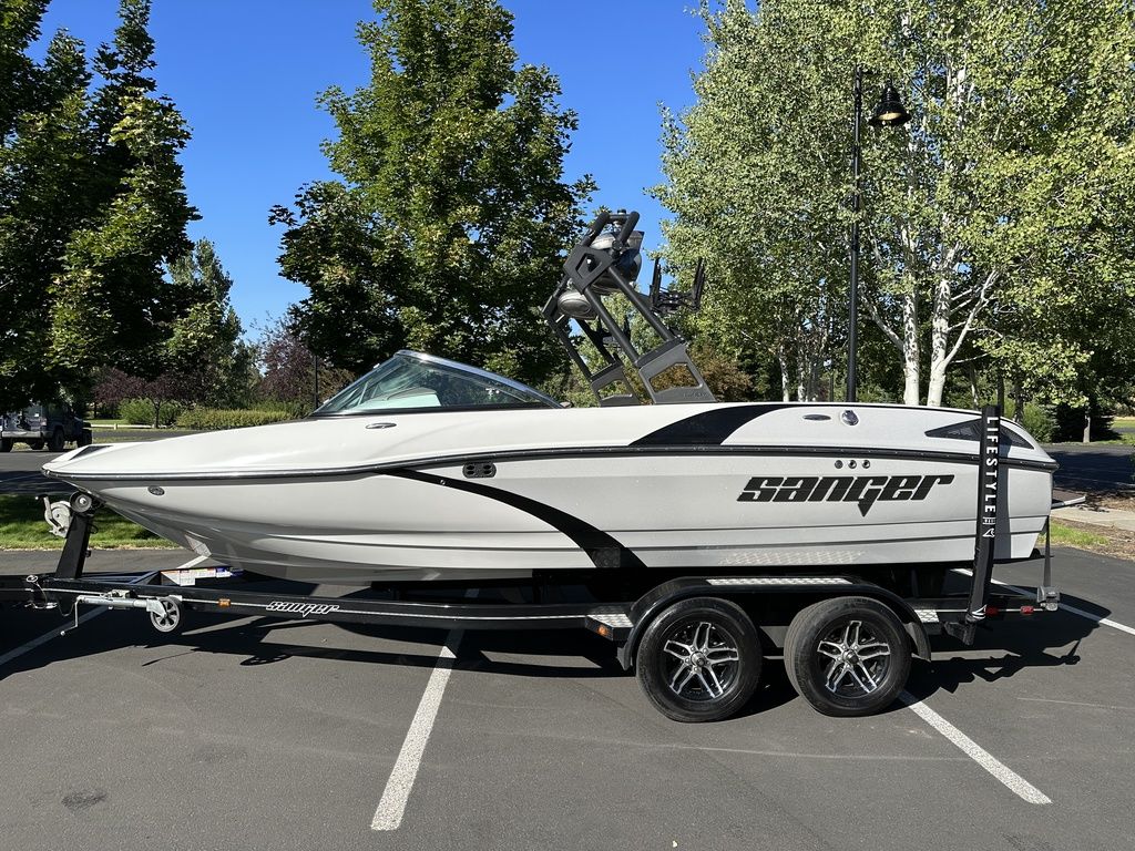 2019 Sanger Boats 212 SL