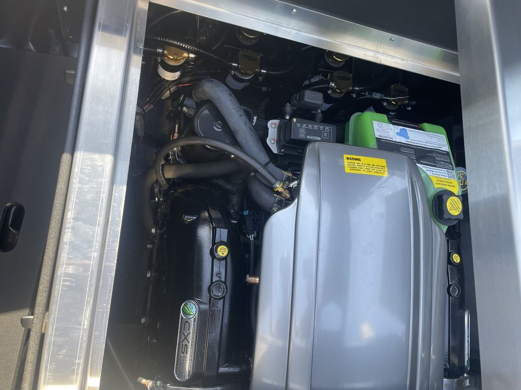 2022 supreme boats ZS252