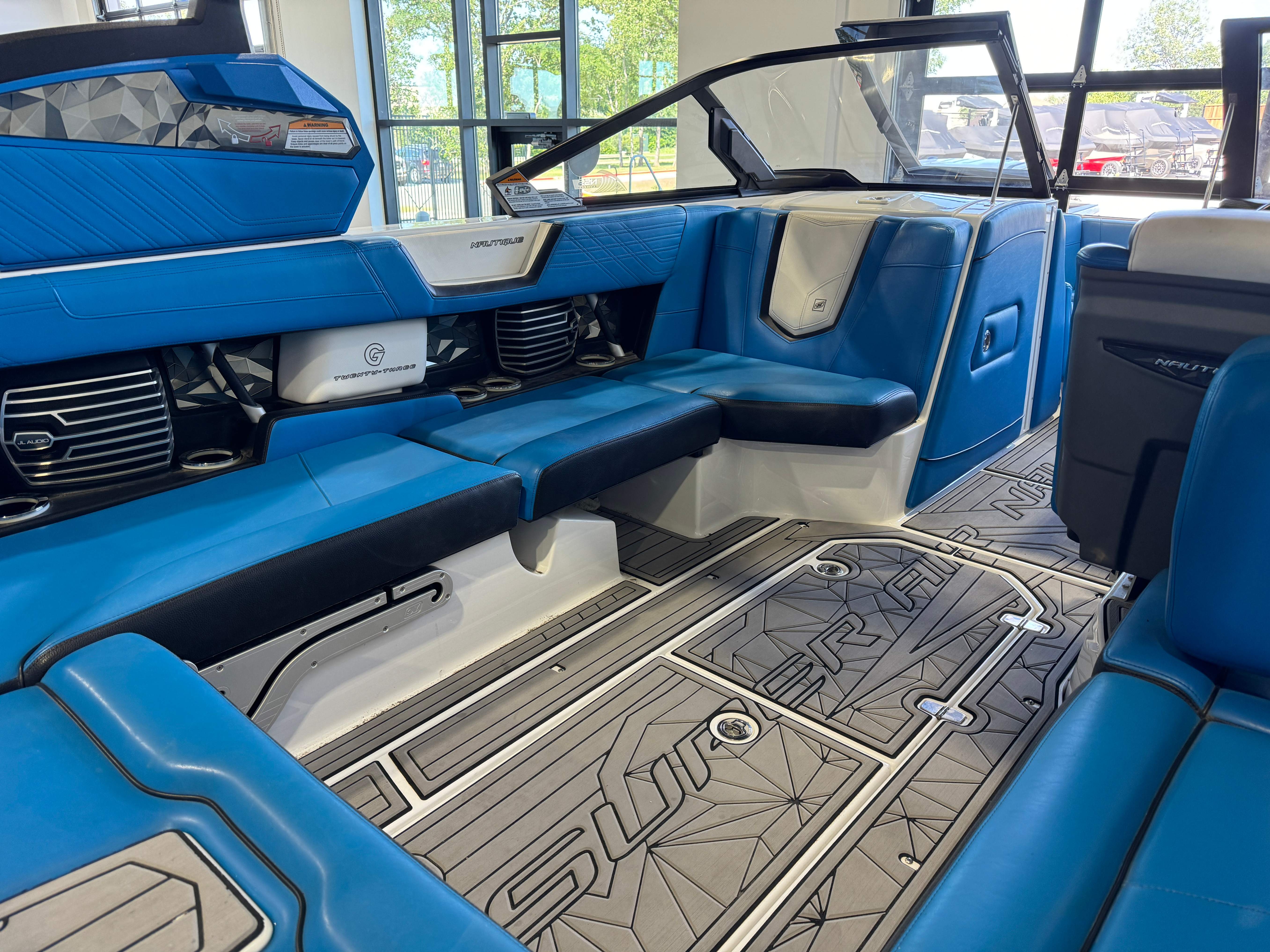 2019 Nautique G23