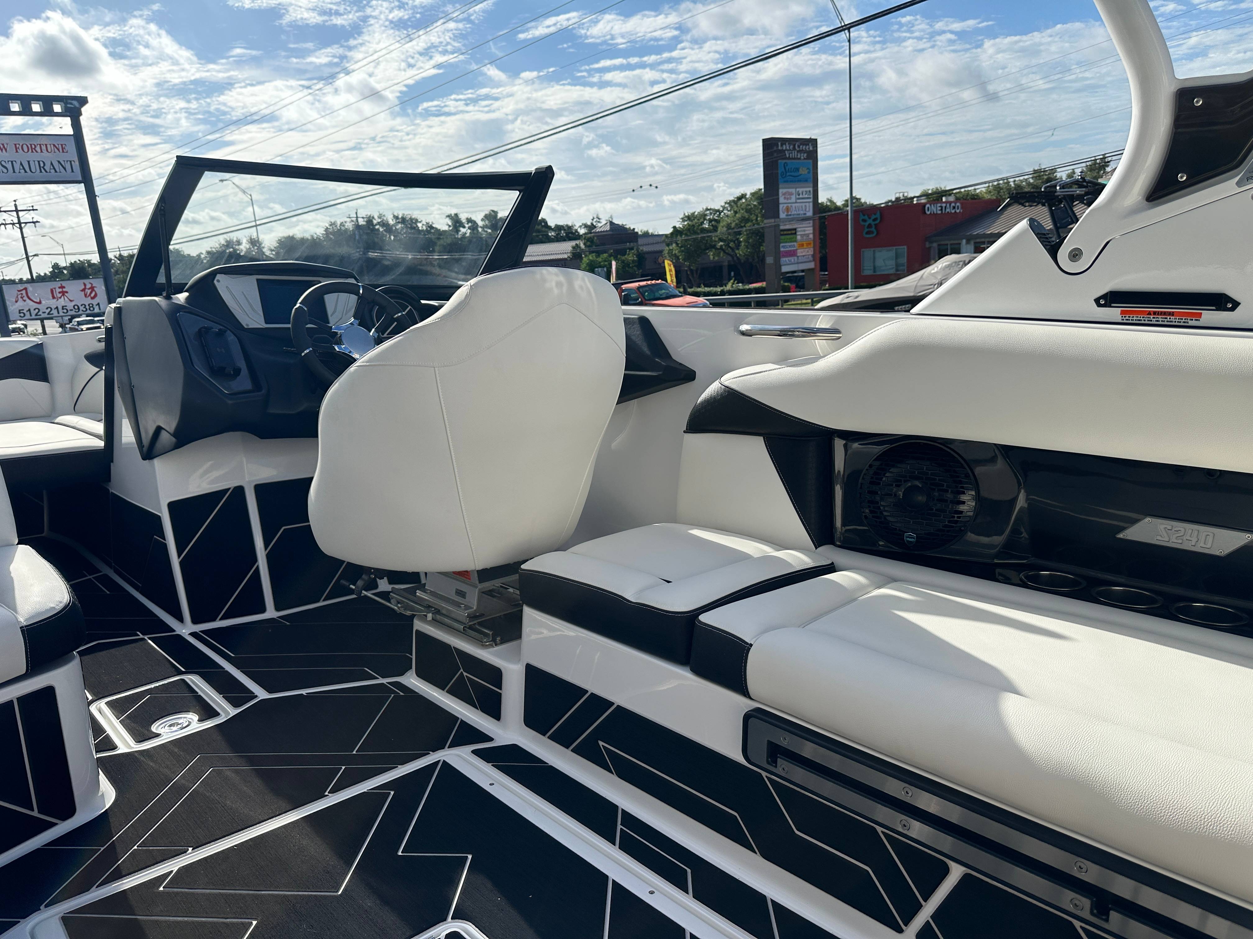2024 Supreme S240