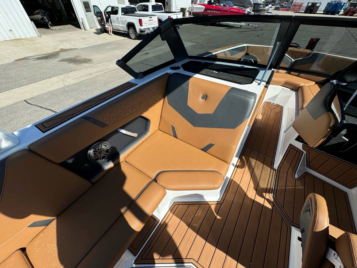 2024 Nautique GS24