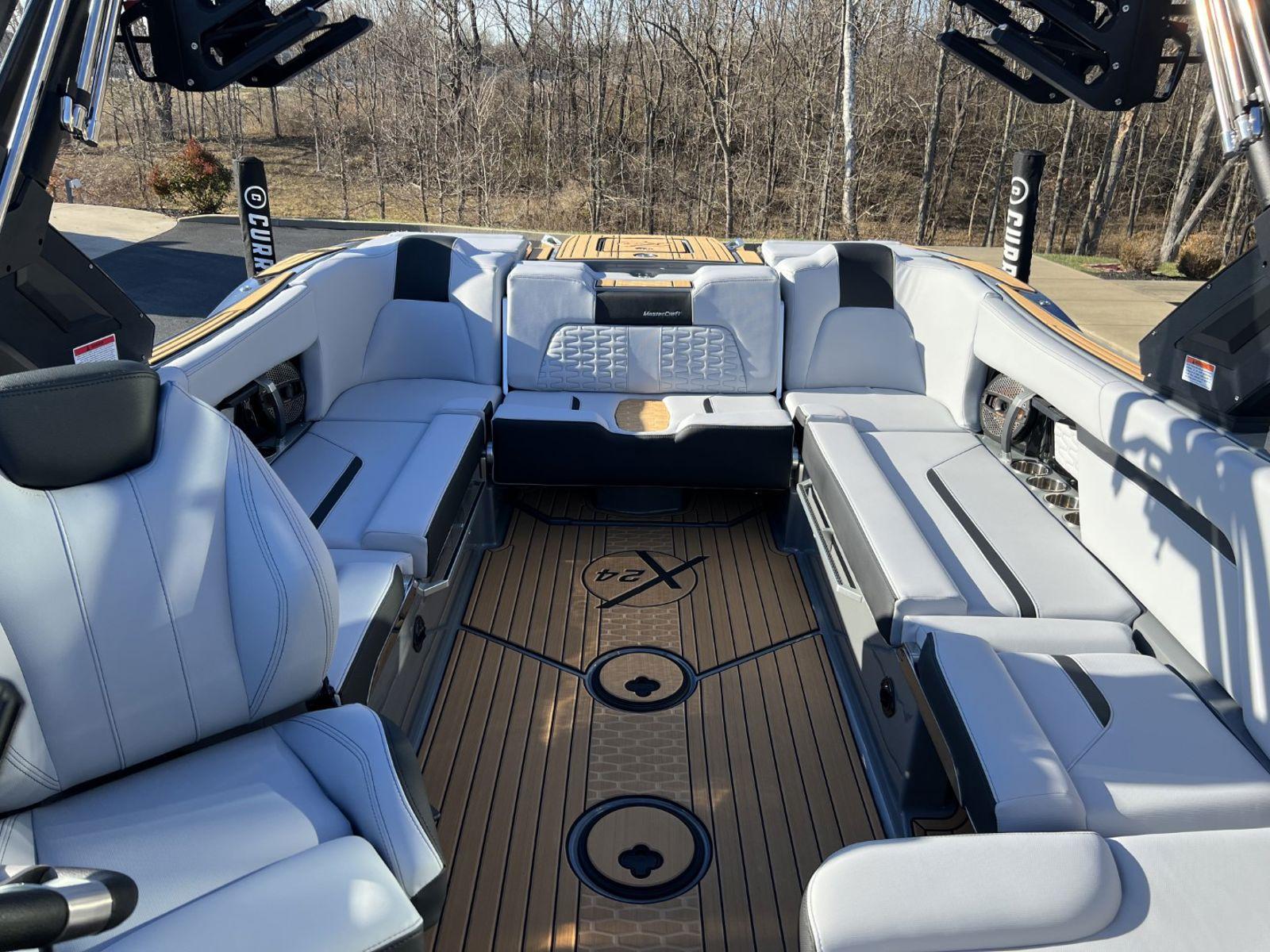 boat.Title