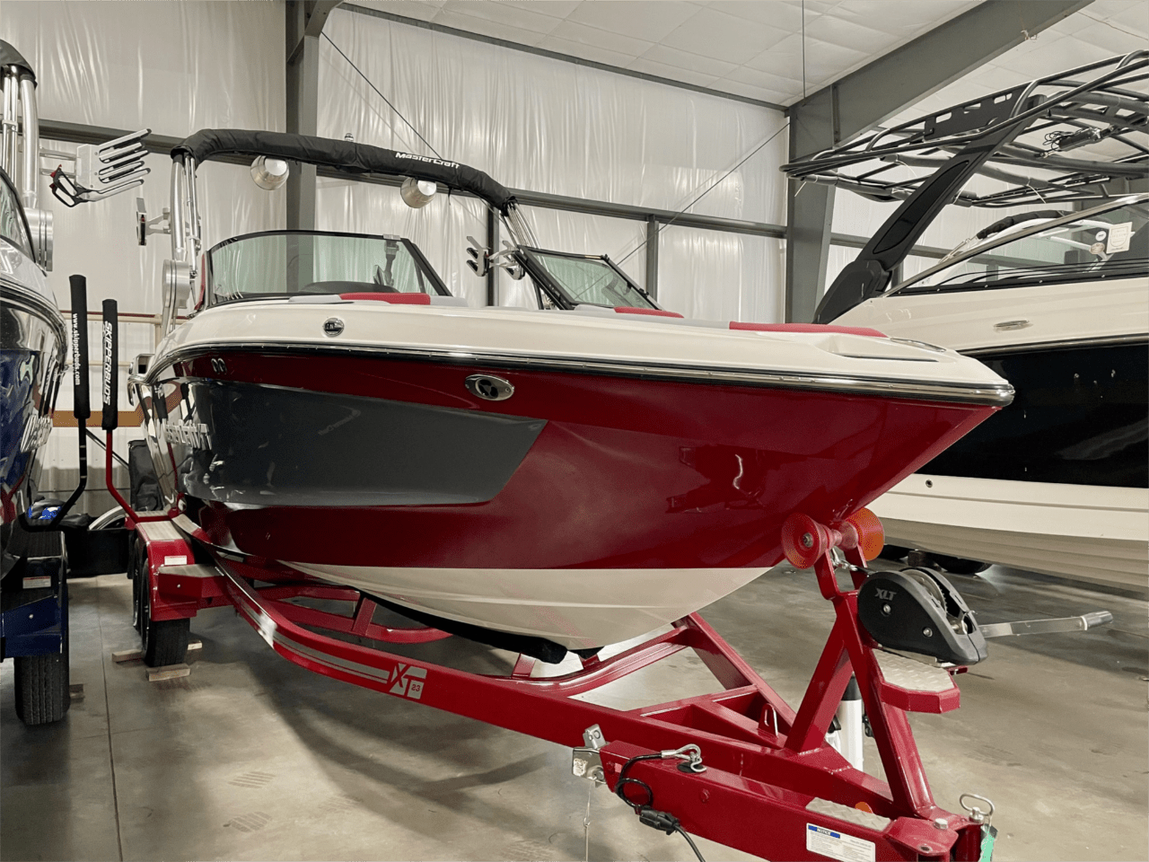 2023 MasterCraft XT-23 | 209127