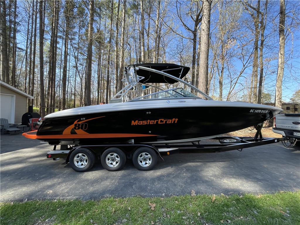 2006 Mastercraft X80 with twin MCX 350’s