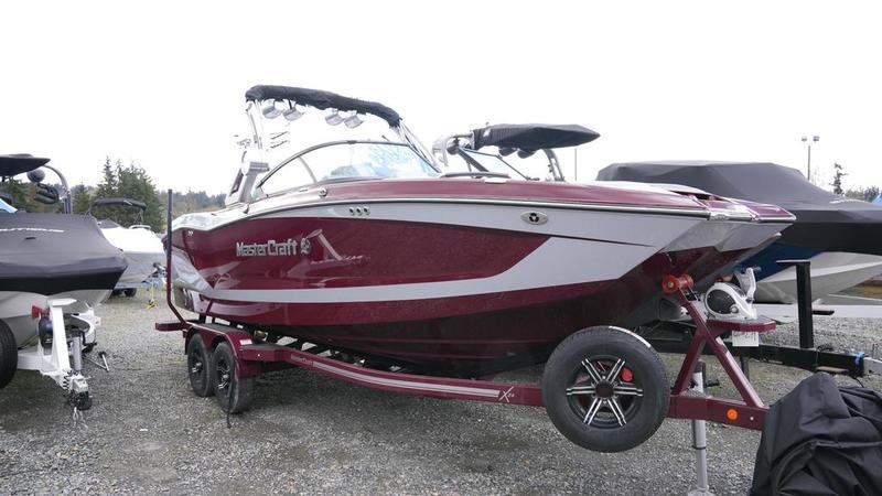 New 2023 MasterCraft X24