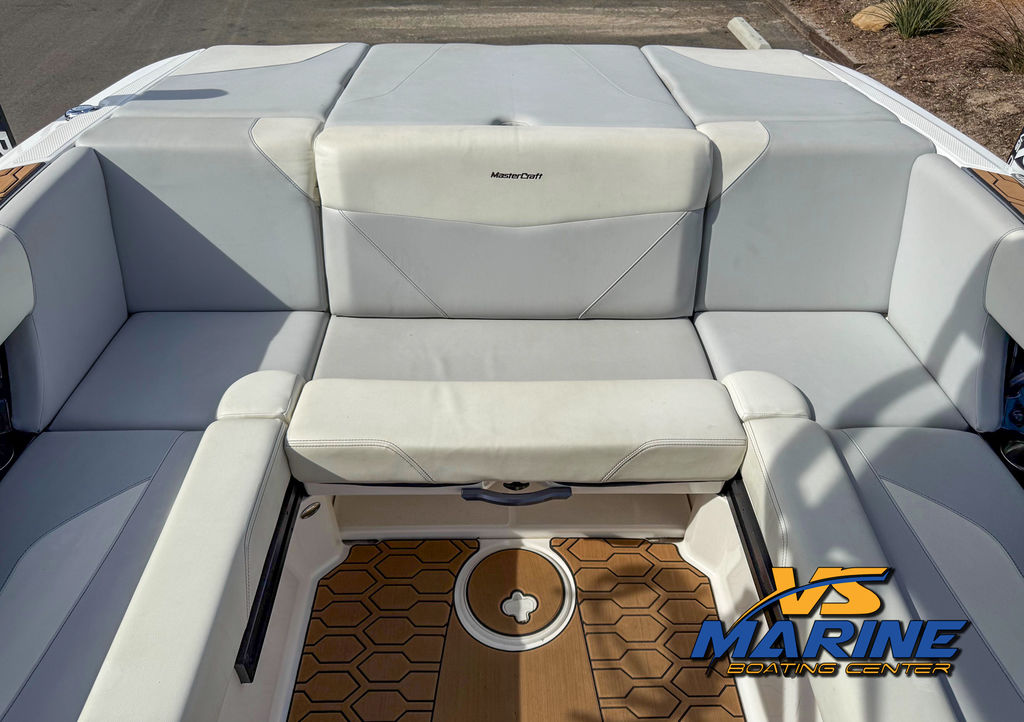 2021 MasterCraft NXT24