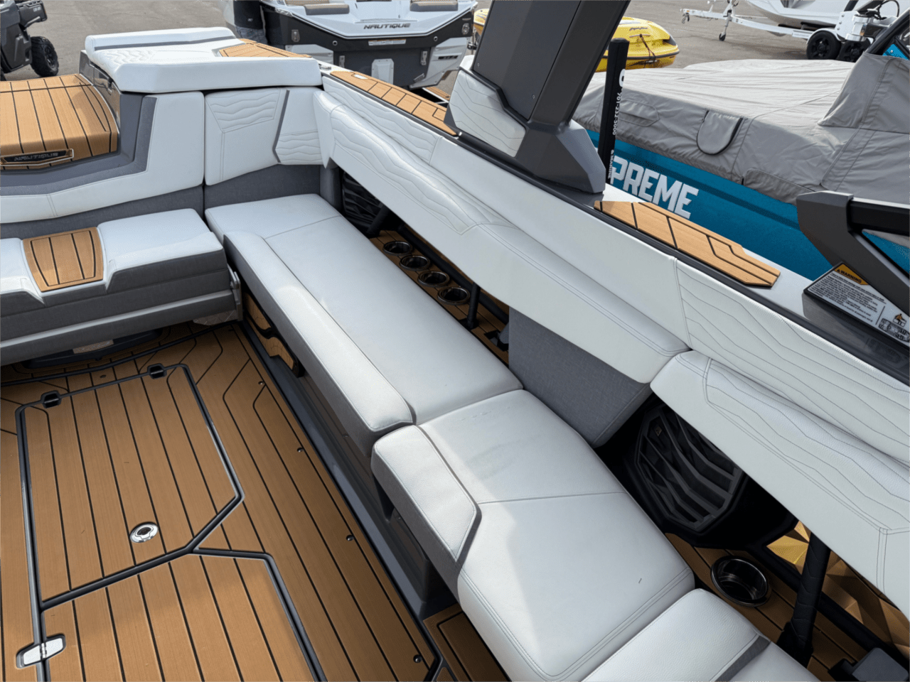 2025 Nautique G23