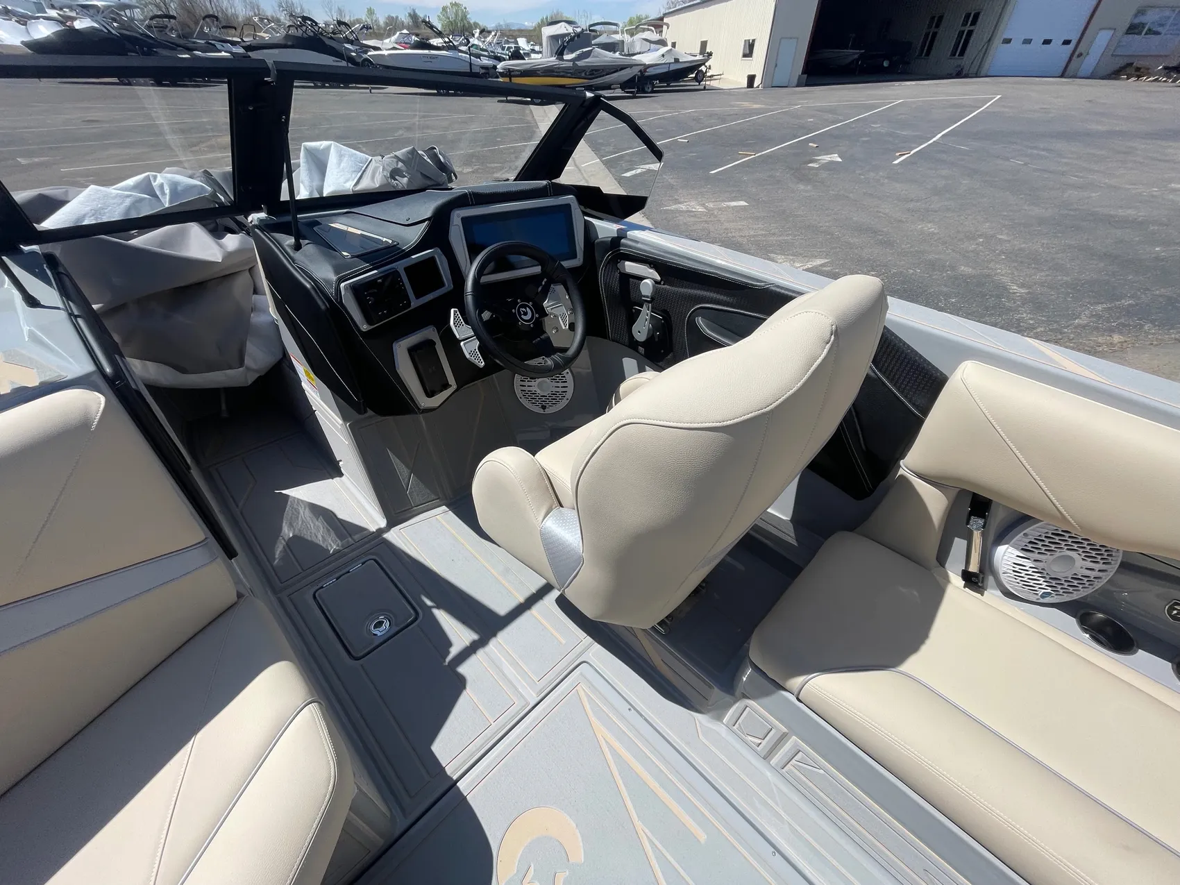 2025 Centurion Nv213