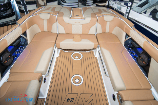 2024 MasterCraft XT24