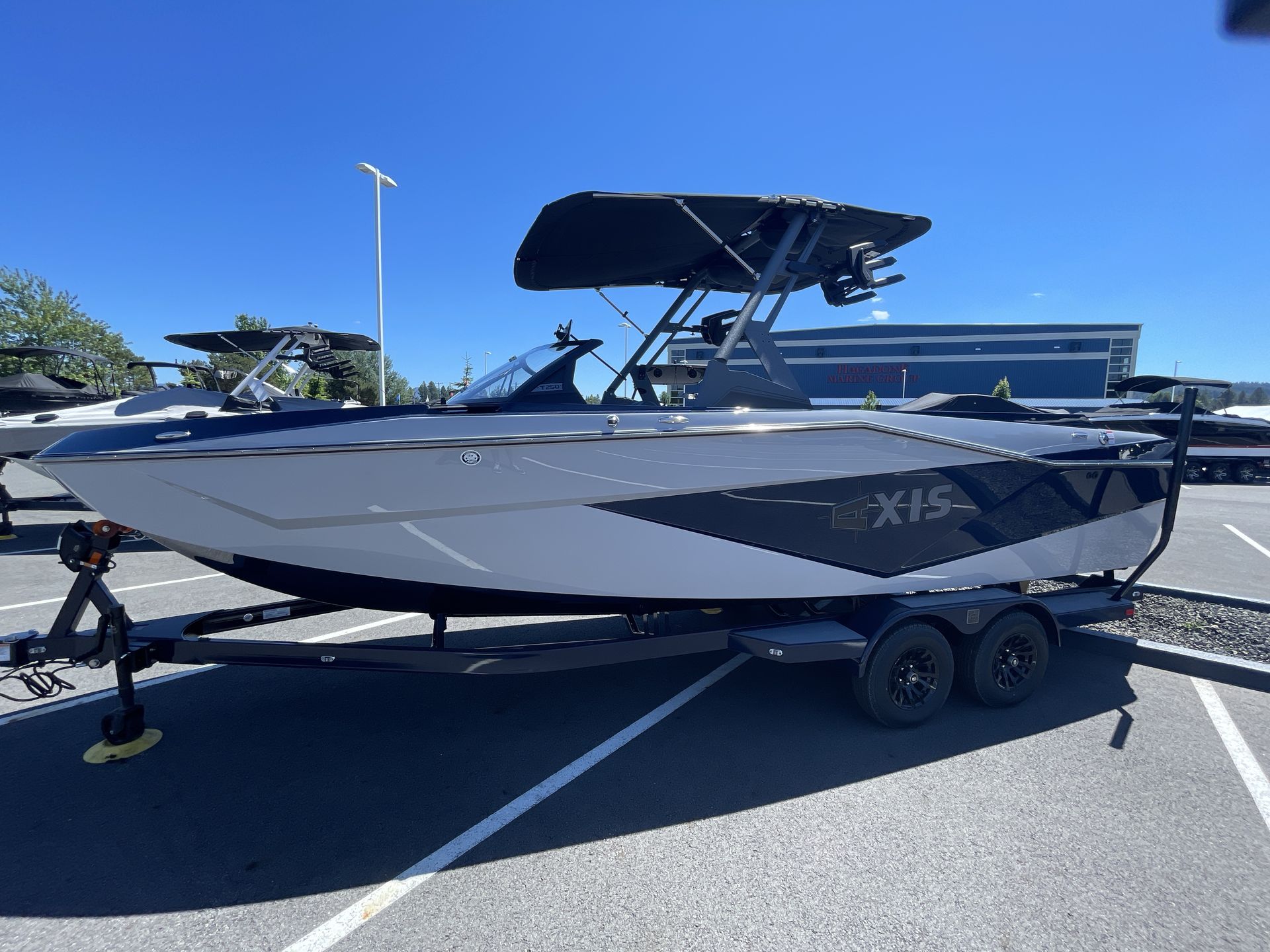 2024 Axis T250
