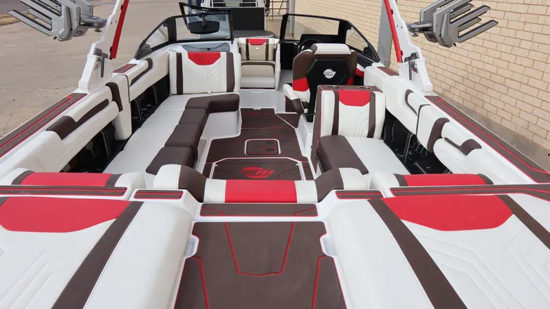 2025 MALIBU WAKESETTER 25 LSV