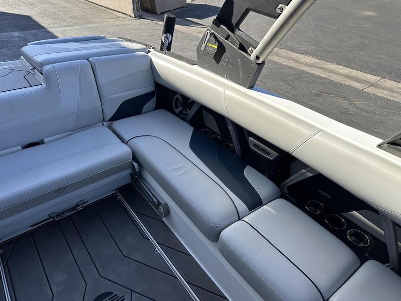 2020 Malibu 22 MXZ