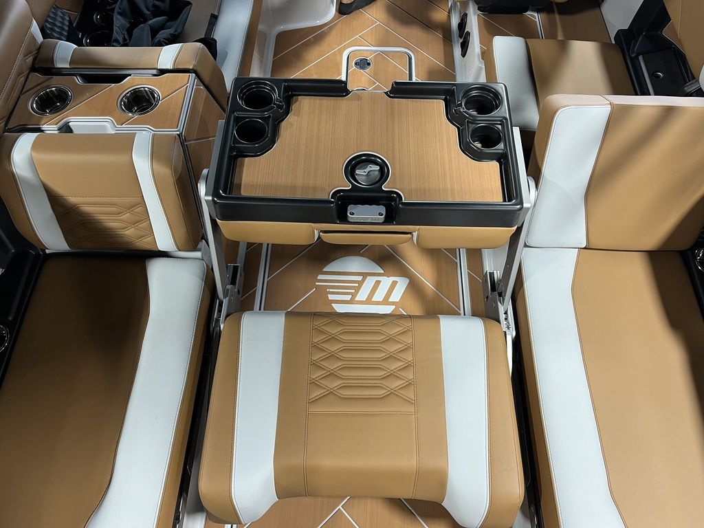 2025 Malibu Boats 26 LSV