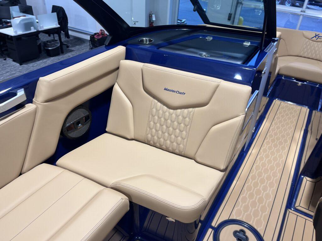 2025 MasterCraft XT22T