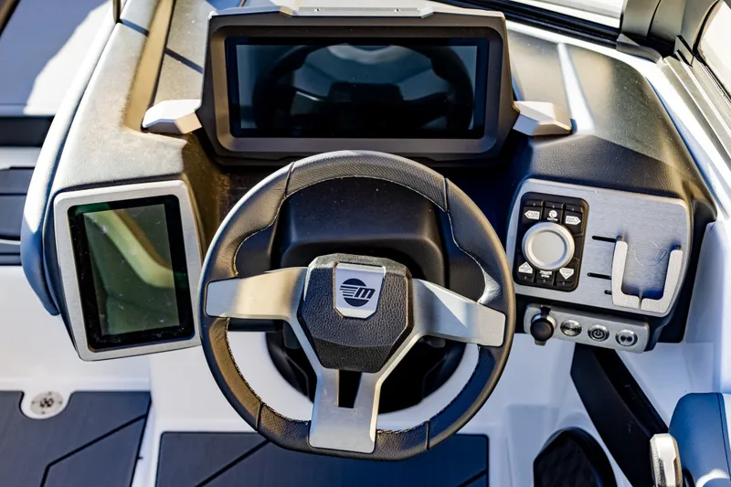 2024 MALIBU 21 LX