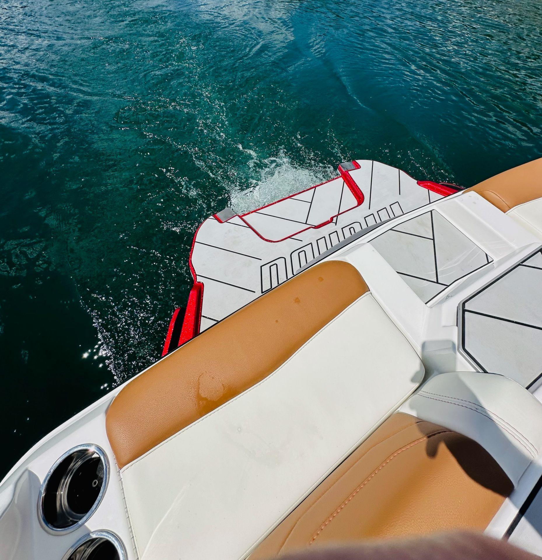 boat.Title