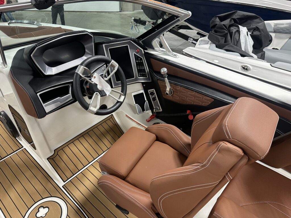 2019 MasterCraft X24