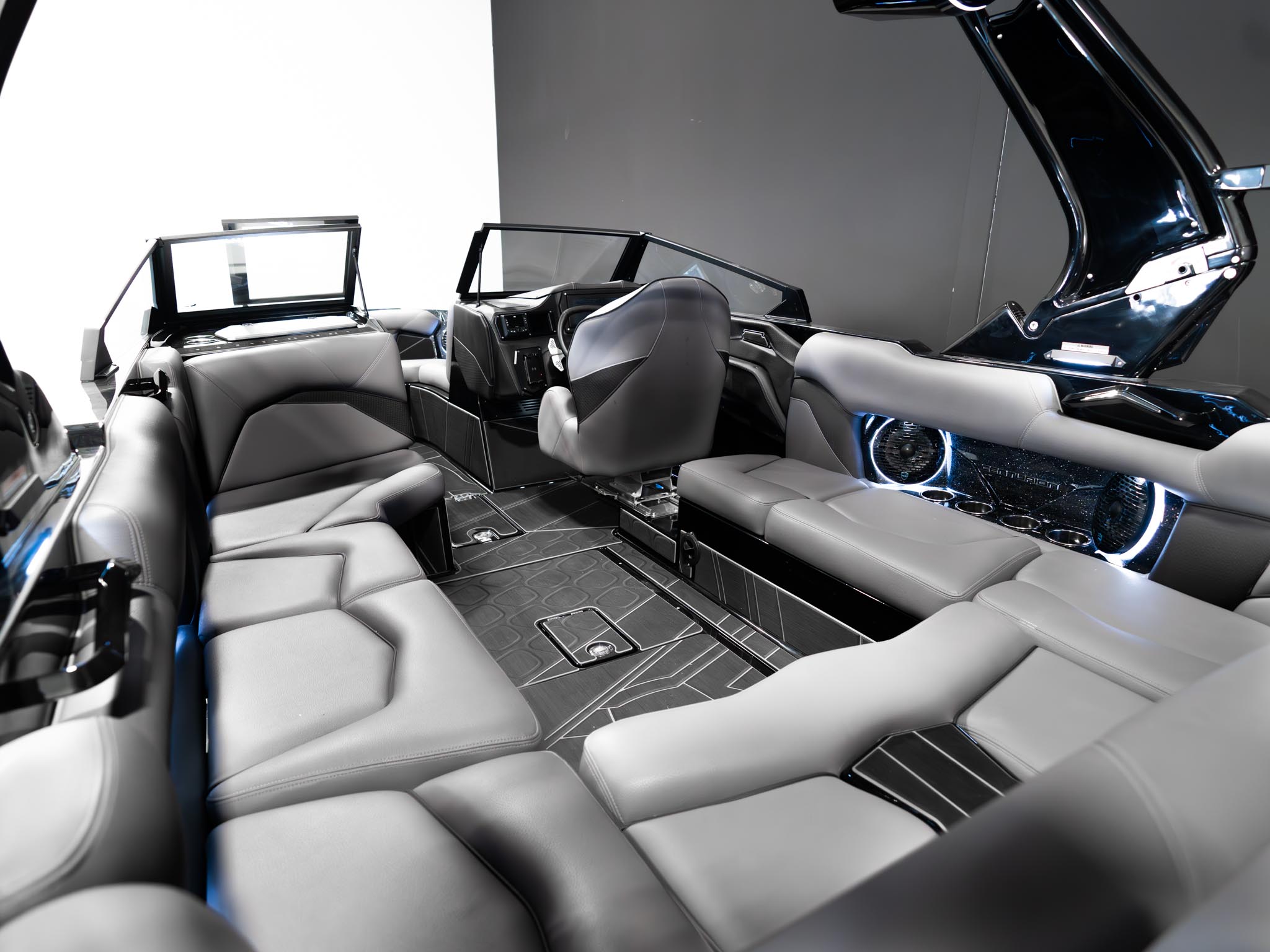 2025 Centurion Fe23 – Black / Black Flake