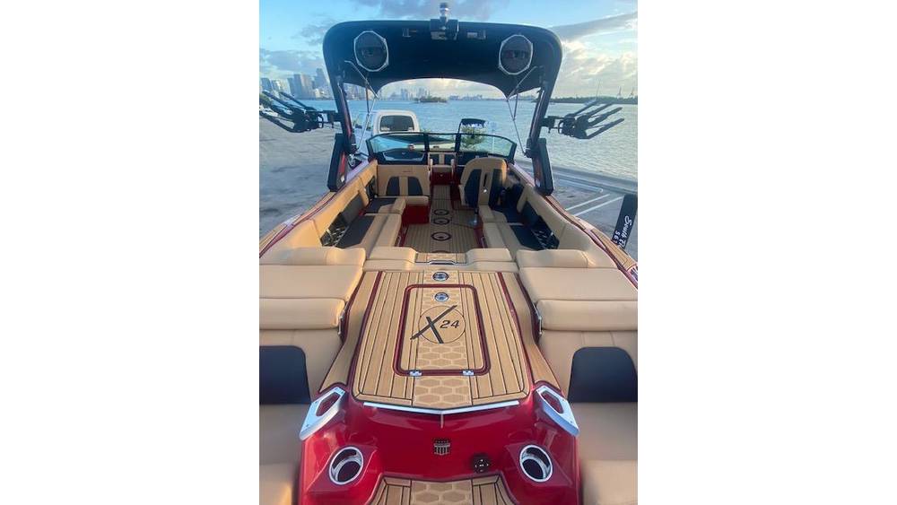 2025 Red mastercraft X24