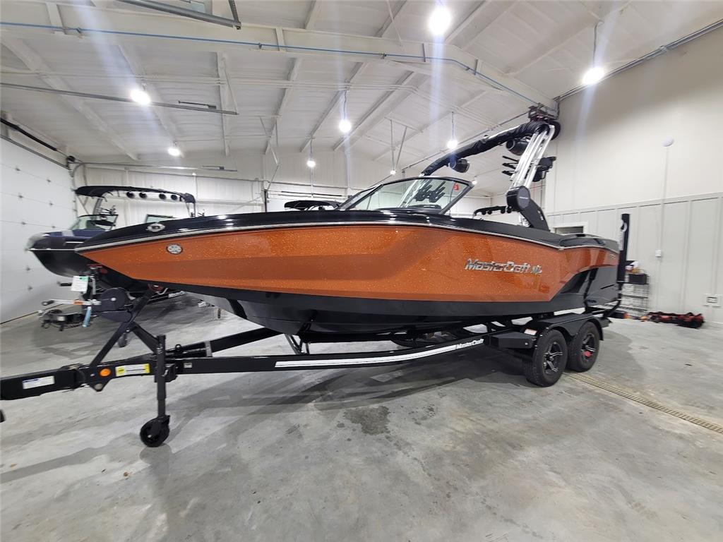 2024 MasterCraft NXT22