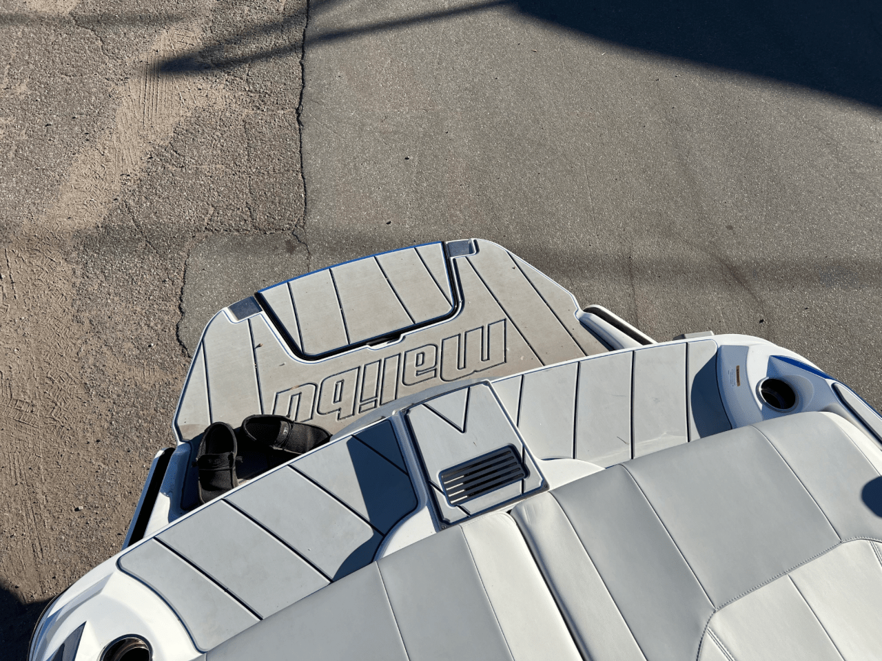 2022 MALIBU 20’ VTX Wakesetter w/ M6DI and Trl
