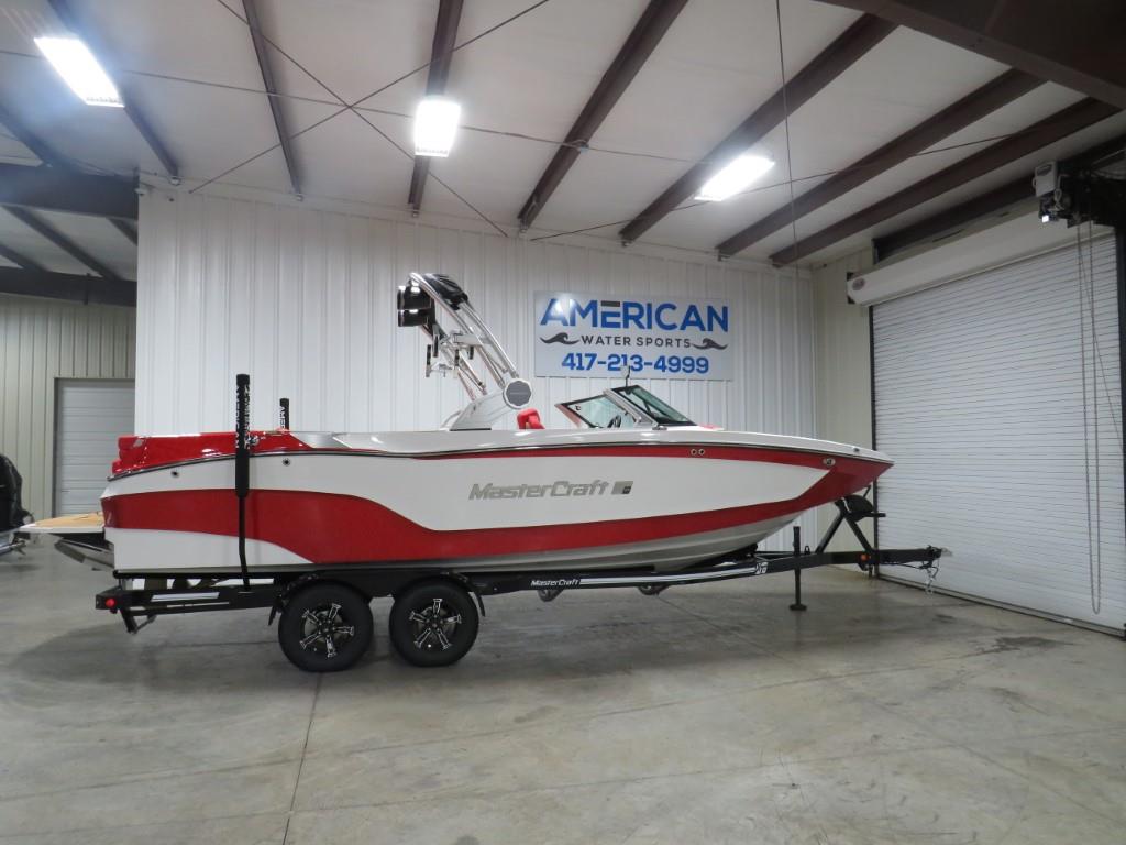 NEW 2024 Mastercraft XT24