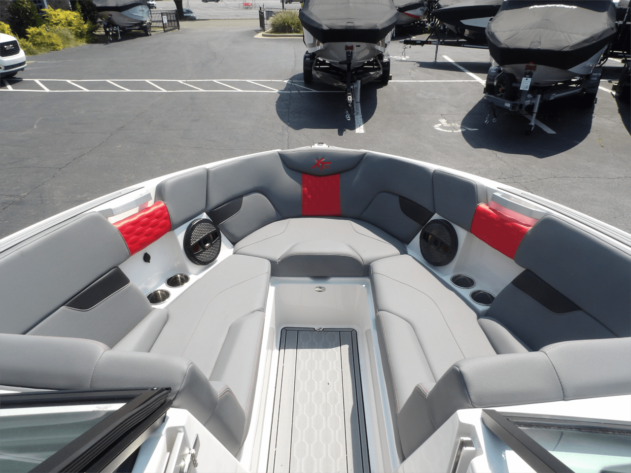 2024 MasterCraft XT25