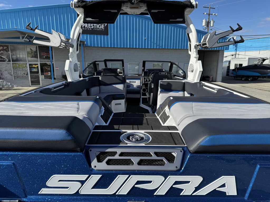 2025 SUPRA SE