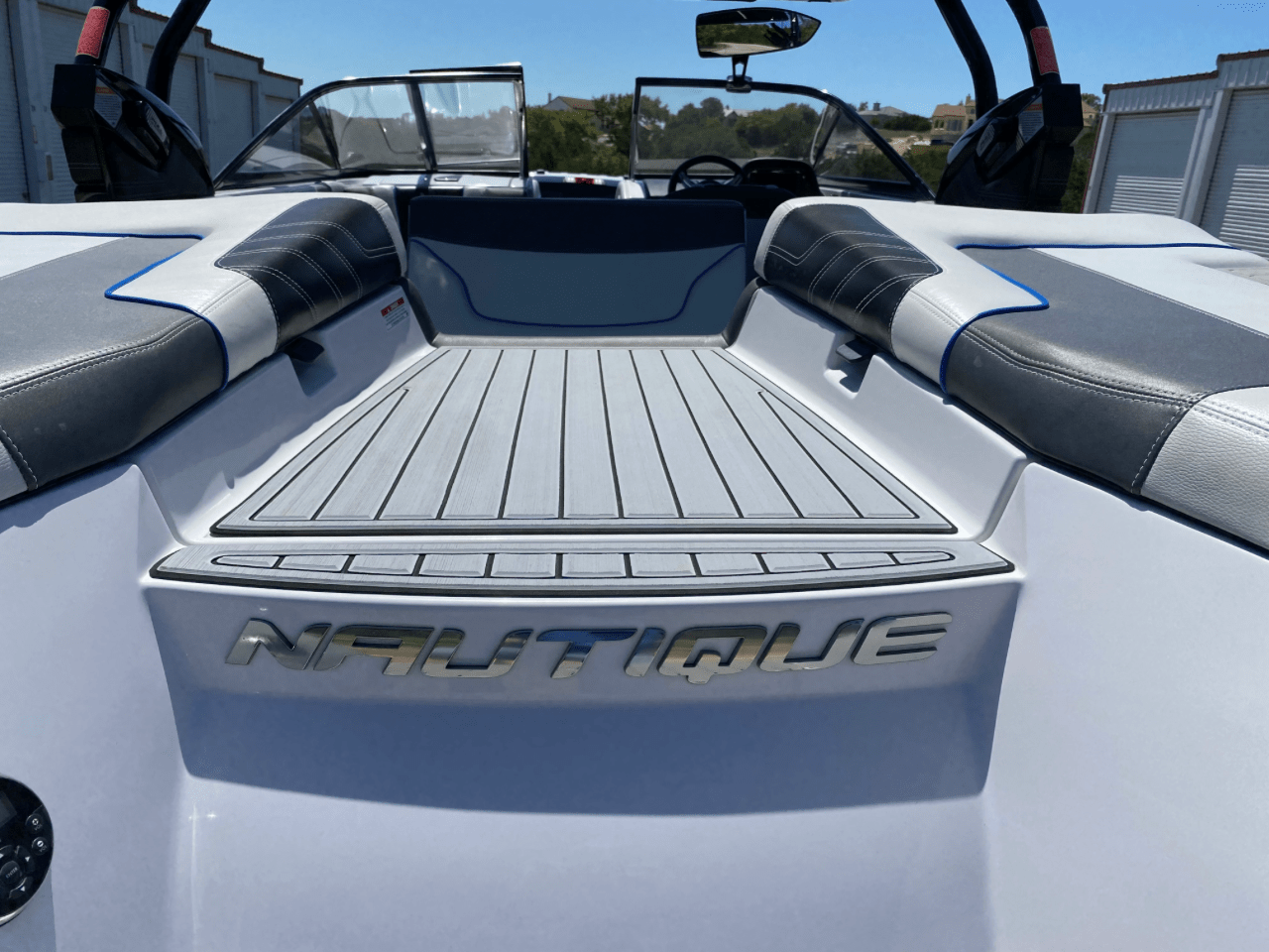 2013 Nautique G23