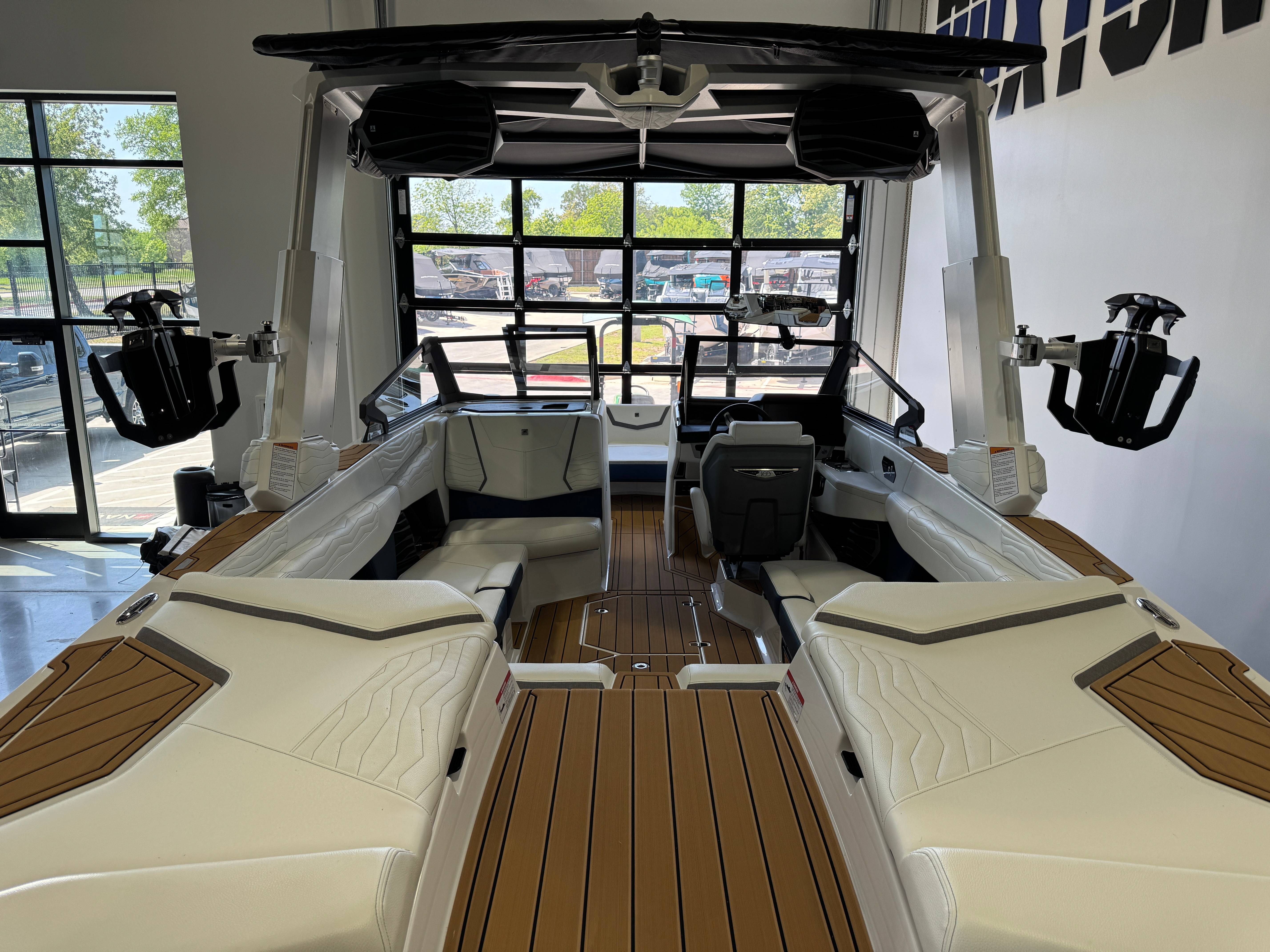 2025 Nautique Super Air Nautique G23