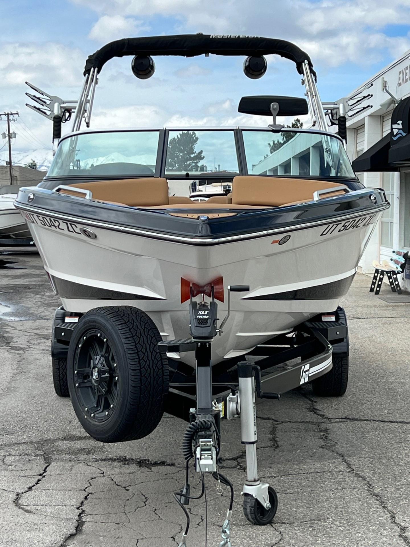 2021 MasterCraft XT23