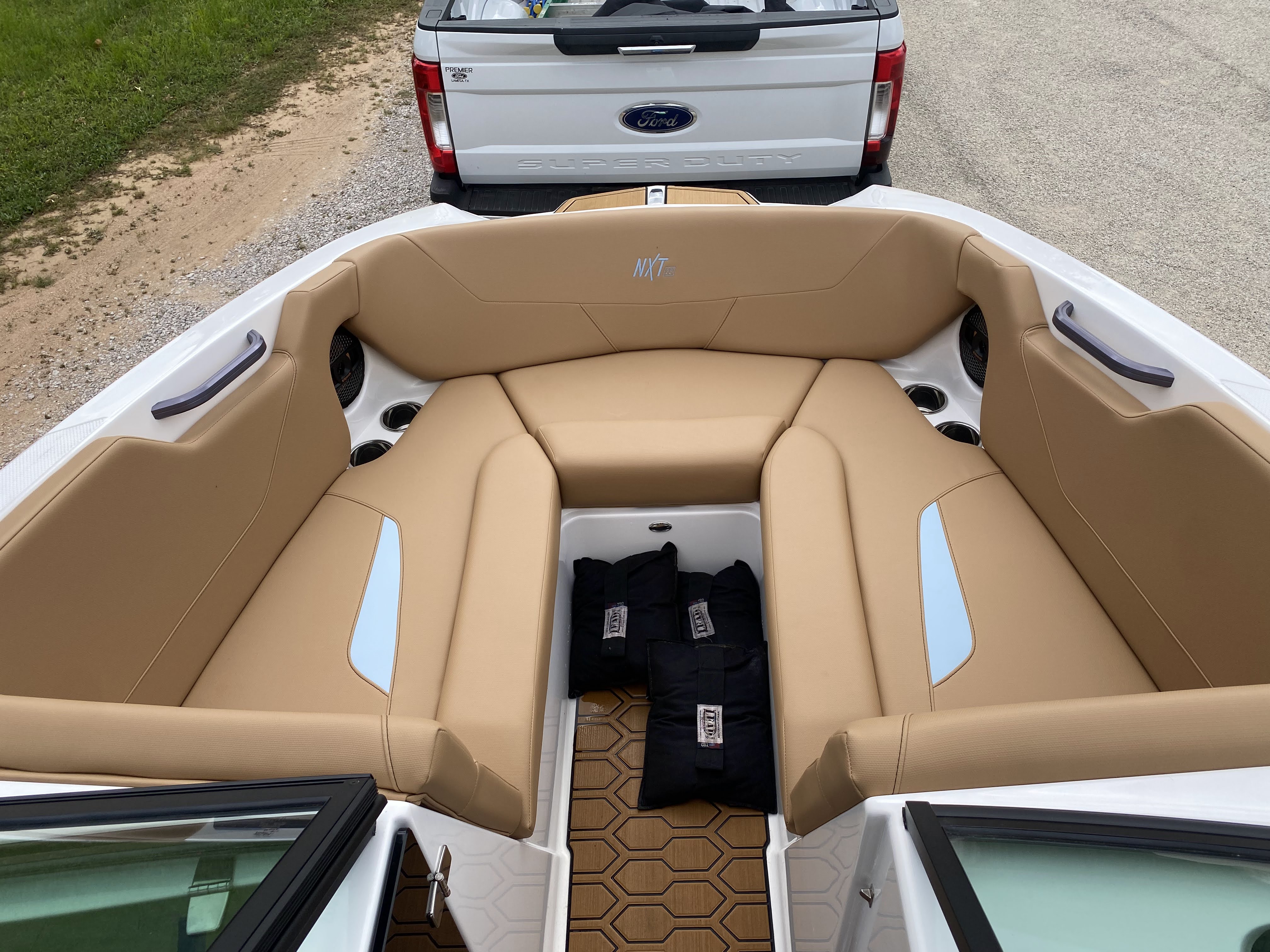 2023 MasterCraft NXT22 W/ Trailer