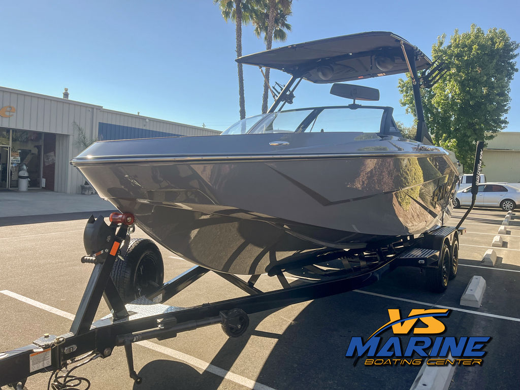 2025 Axis Wake Research T235