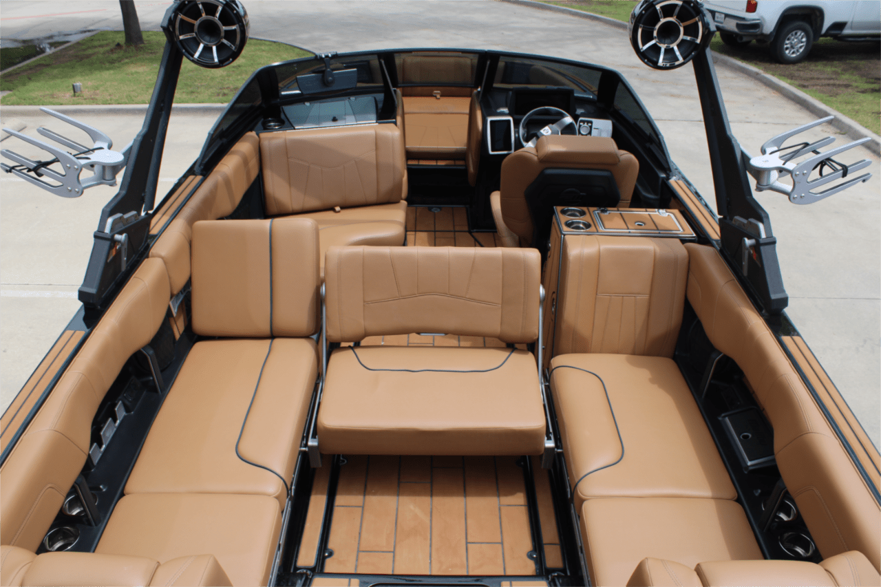 2022 Malibu 24 MXZ
