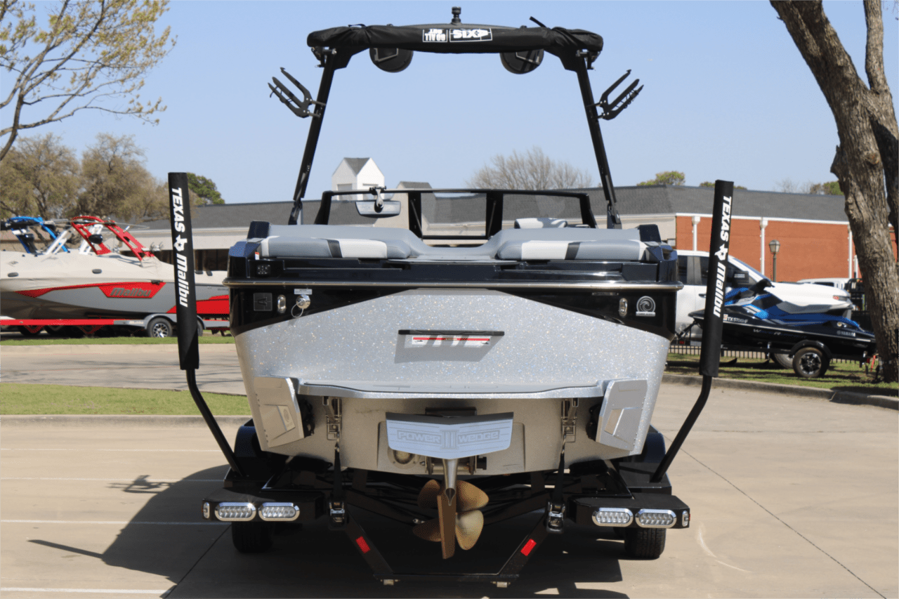 2025 Axis T250