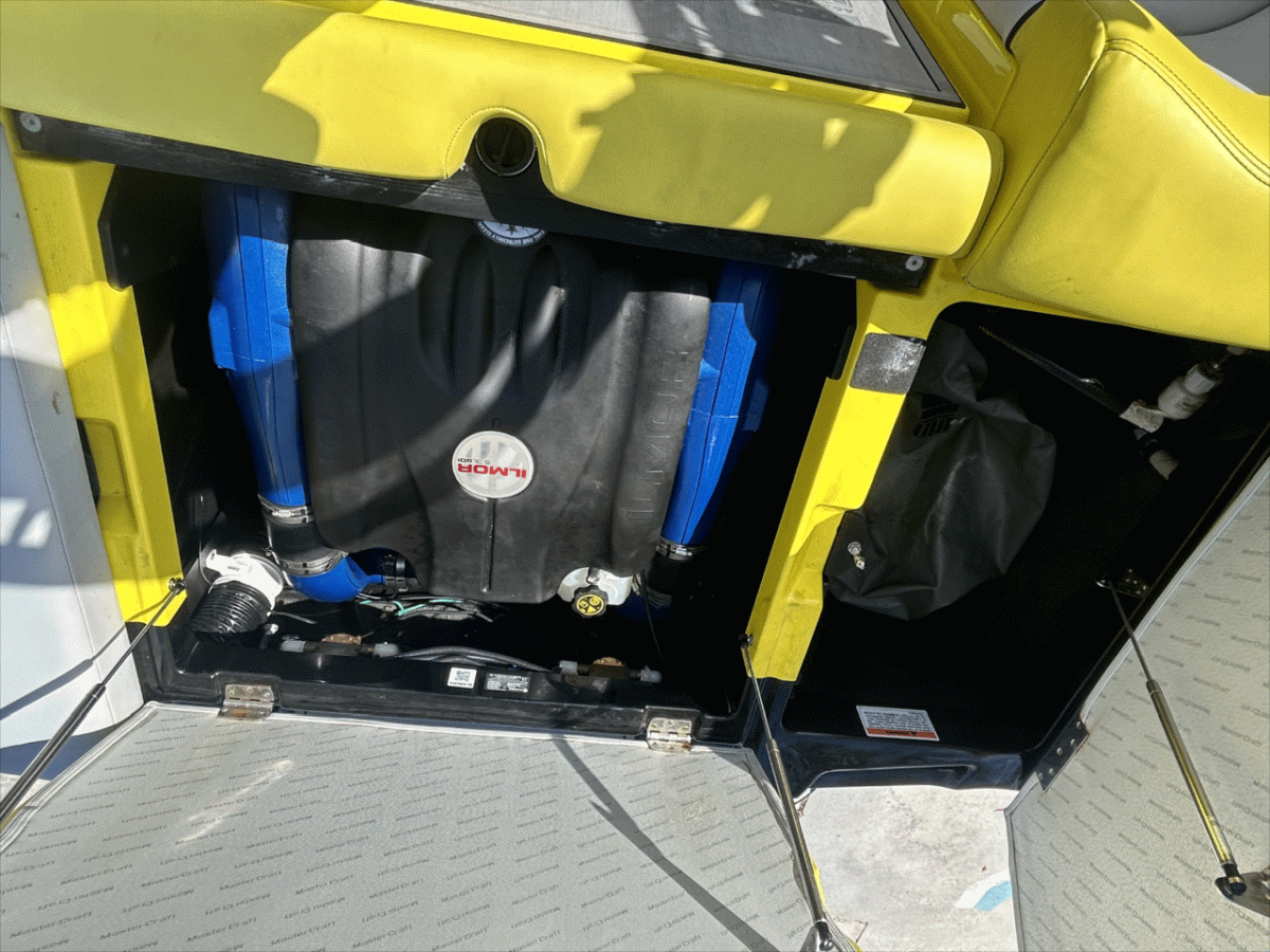 2021 Mastercraft XT21