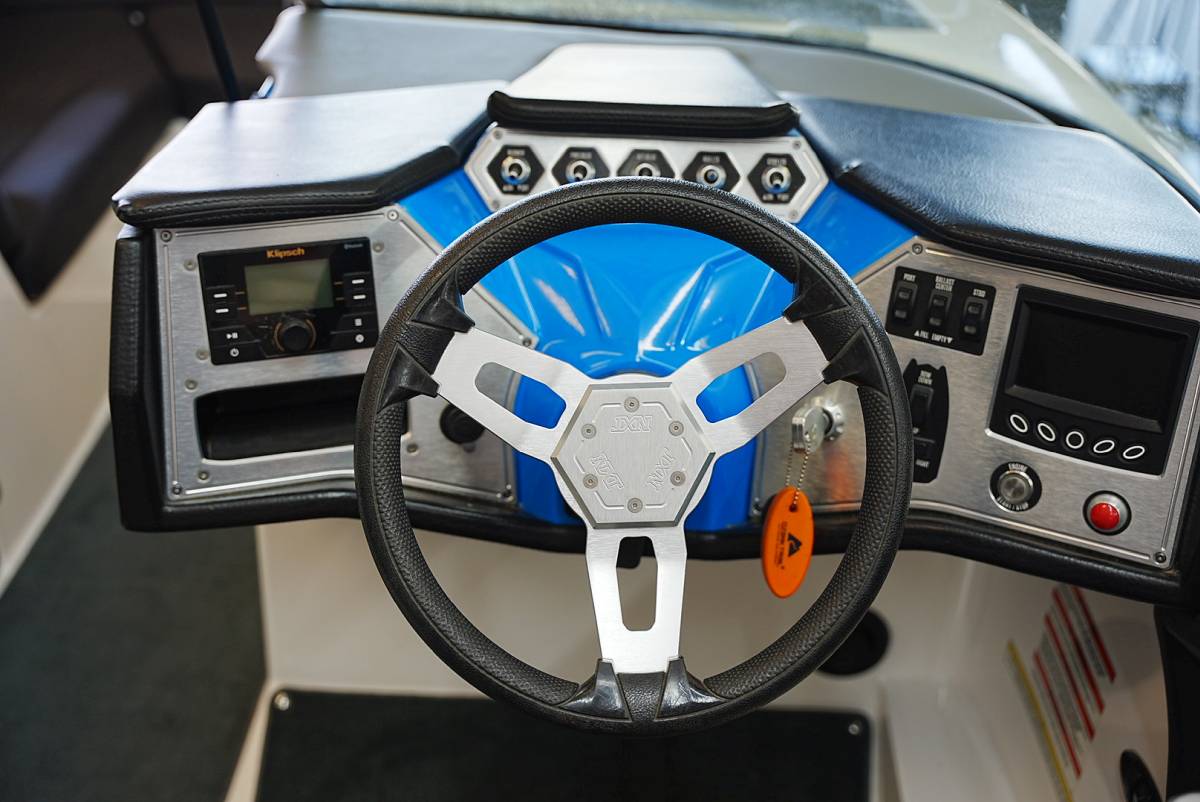 2019 MasterCraft NXT22 &#8211; LOW HOURS! Excellent Condition!
