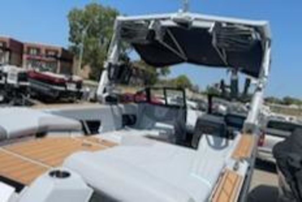 2024 Nautique GS24