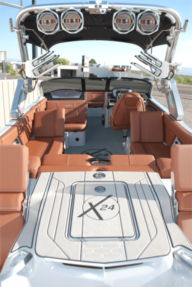 2022 MasterCraft X24