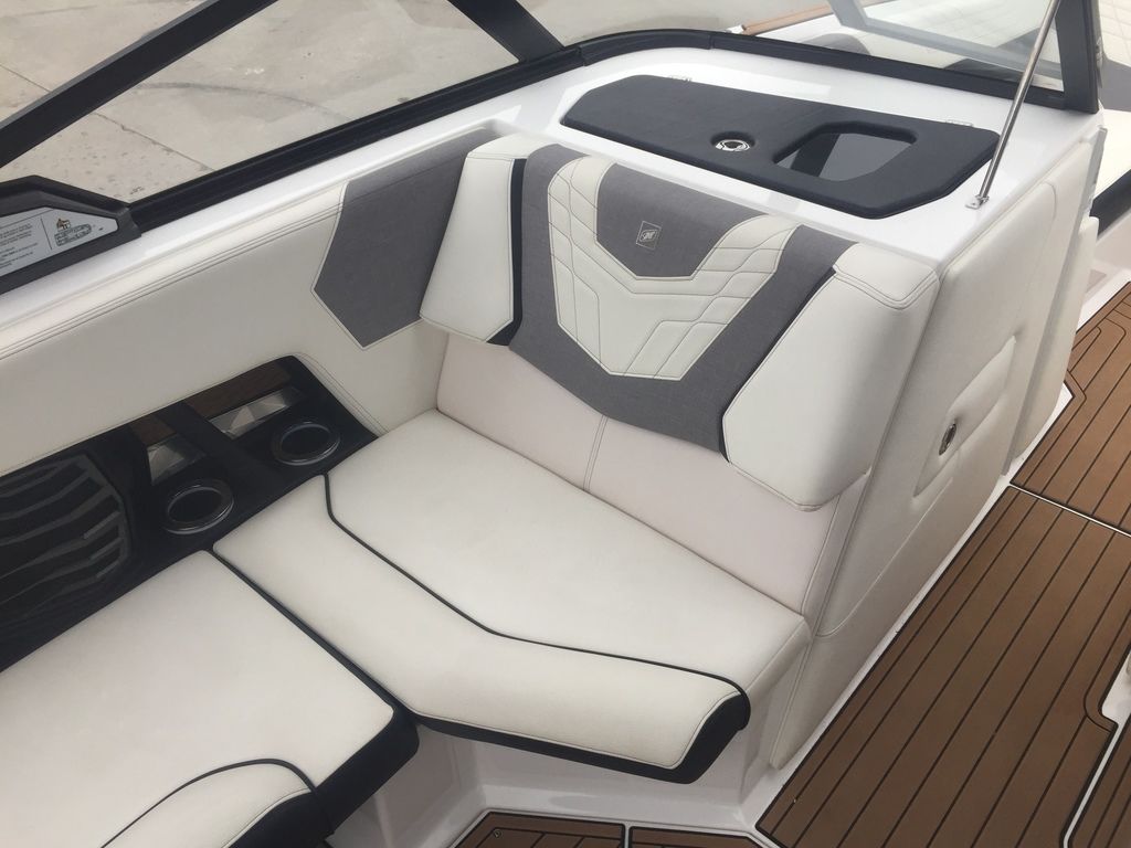 2021 Nautique Super Air Nautique G23
