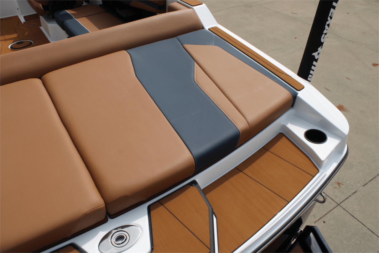 2025 Axis T235
