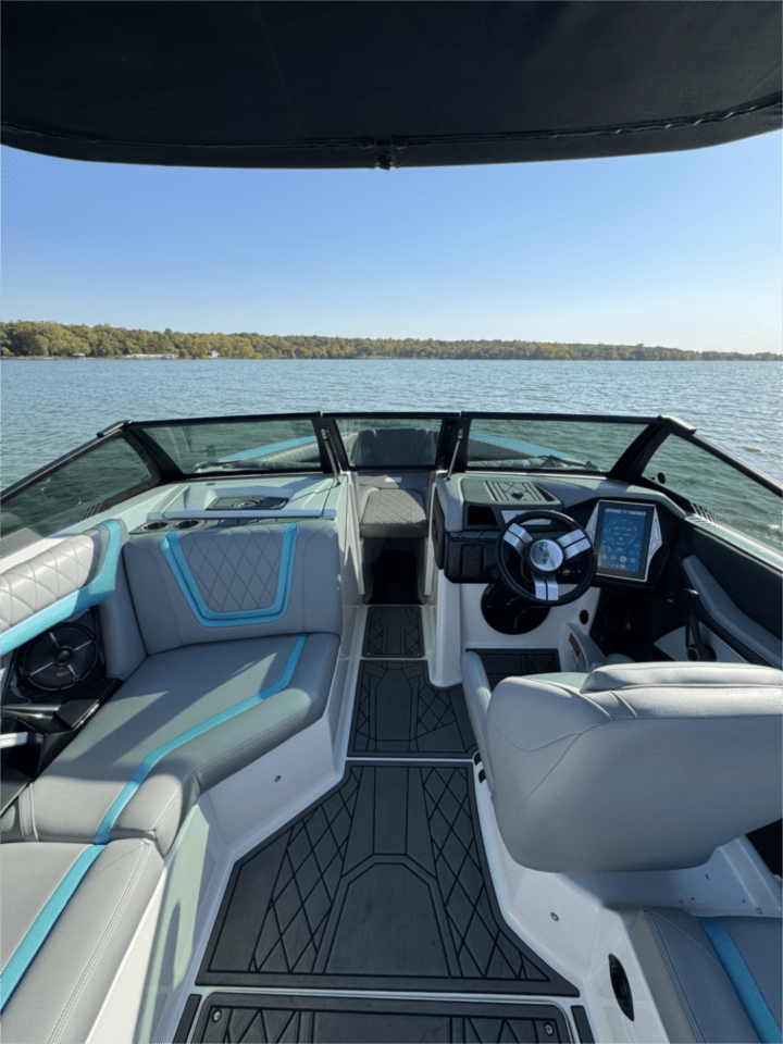 2022 Tige 23zx One Owner $124,999