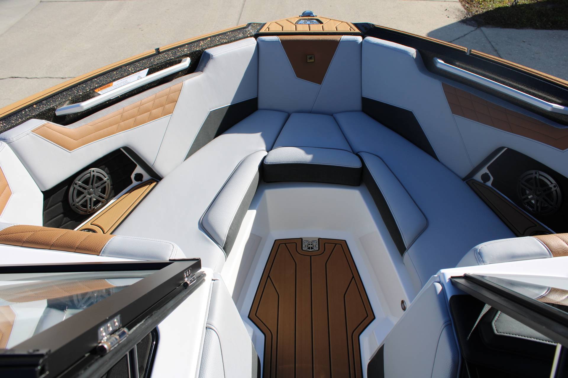 2025 Nautique S21