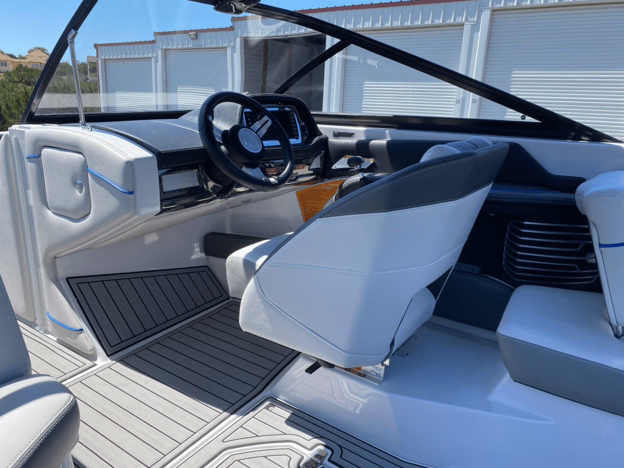 2013 Nautique G23