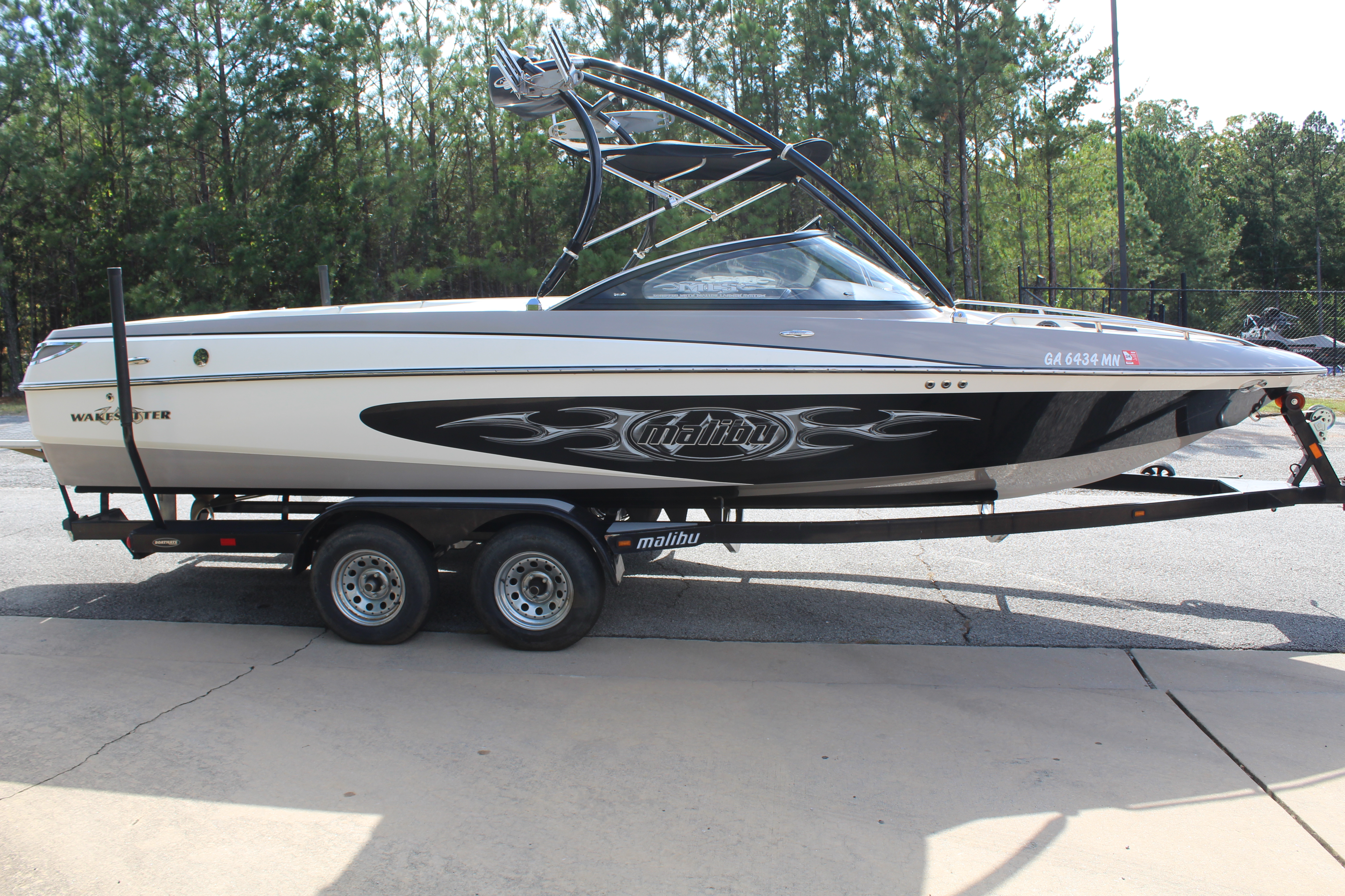 2005 Malibu 23 XTI Wakesetter