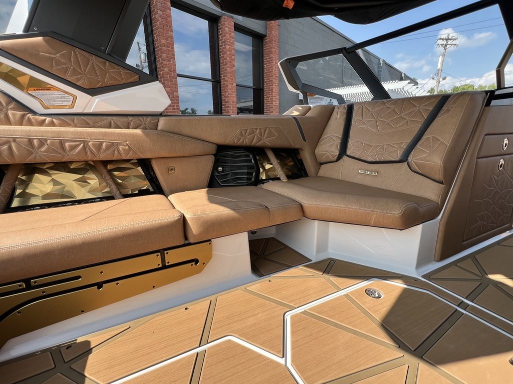 2025 Nautique Paragon G23