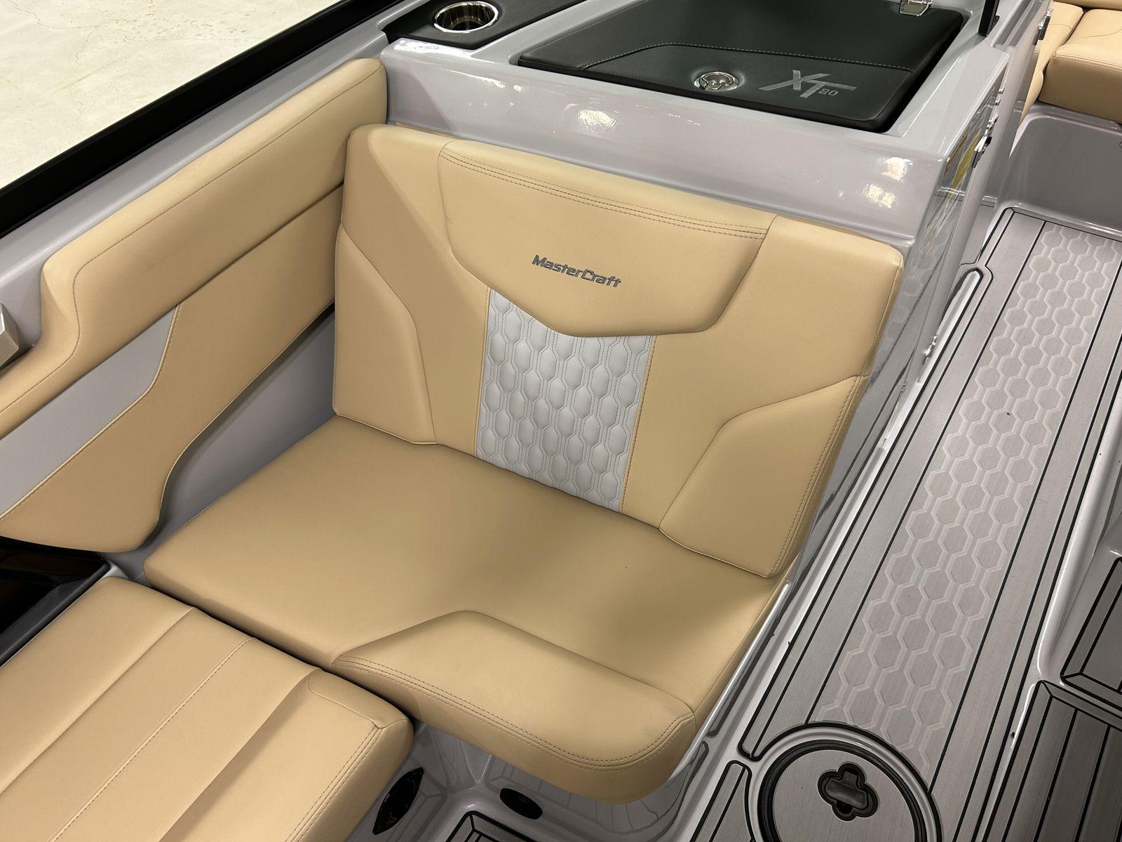2024 MasterCraft XT20