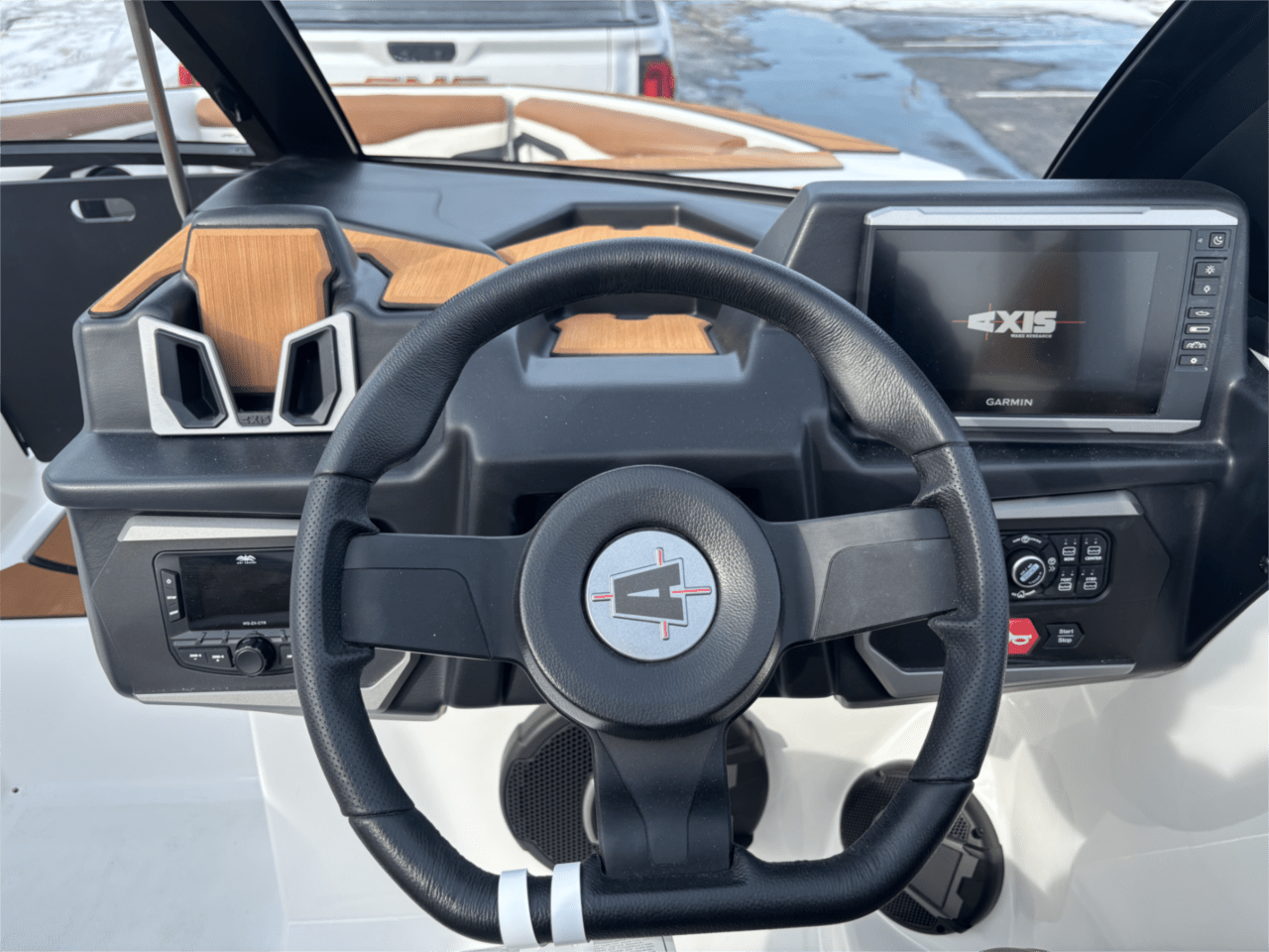 2025 Axis T220