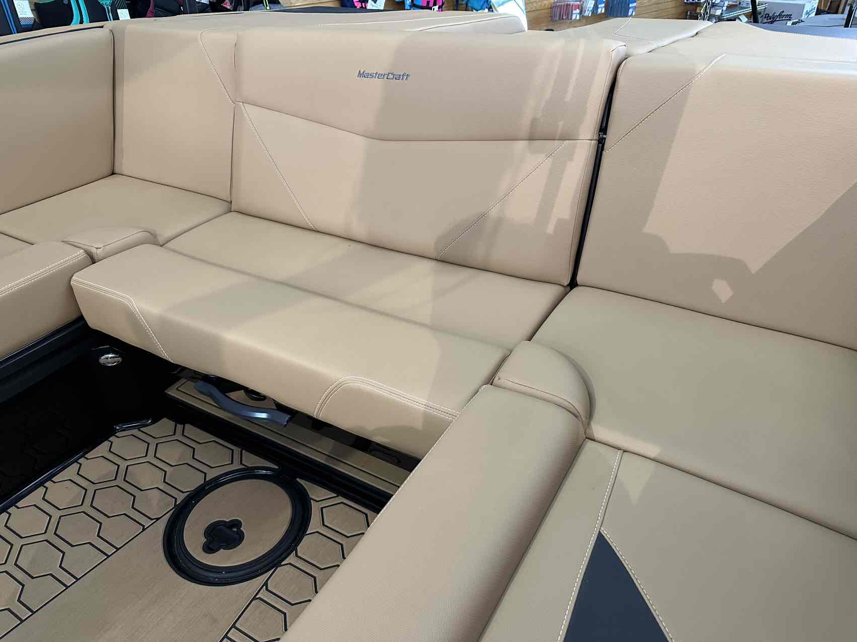 2025 MasterCraft NXT21