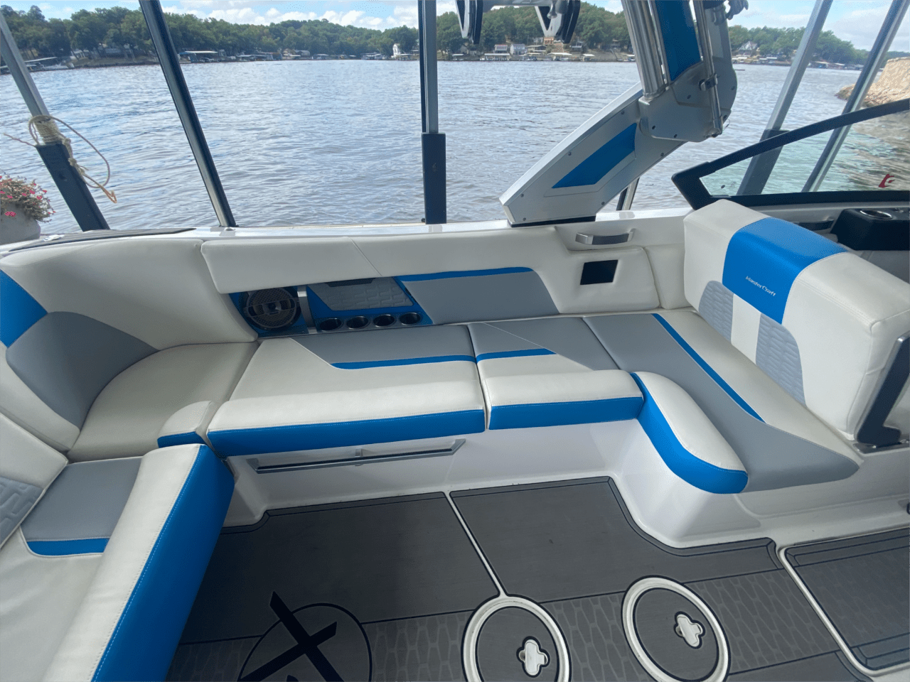 2022 MasterCraft X26